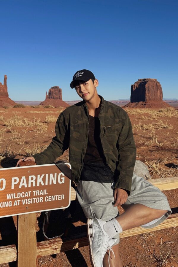 迷彩短版立領雙拉鏈外套