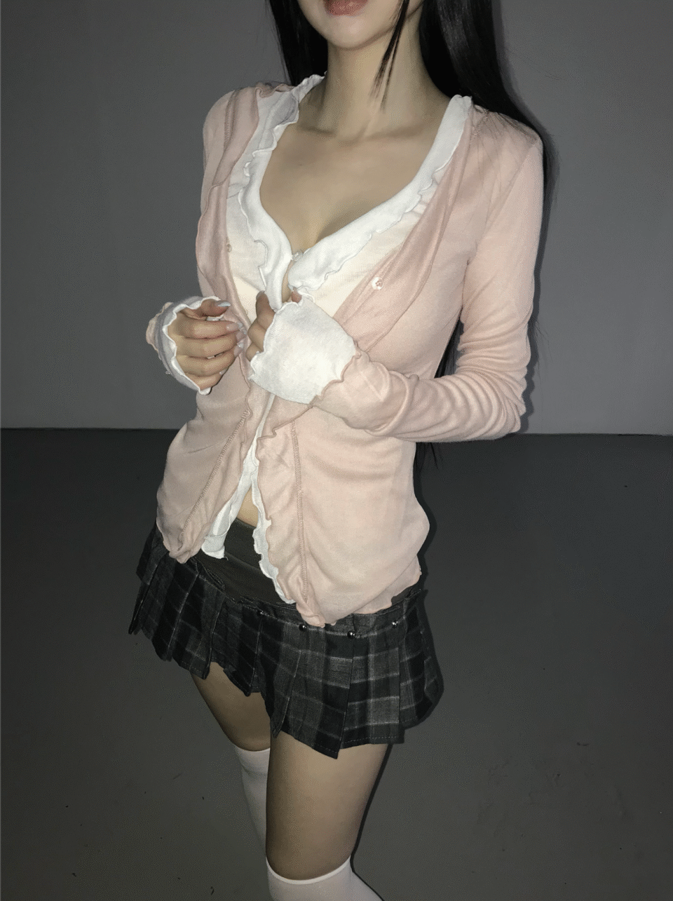 荷葉邊微透薄款開襟衫-4