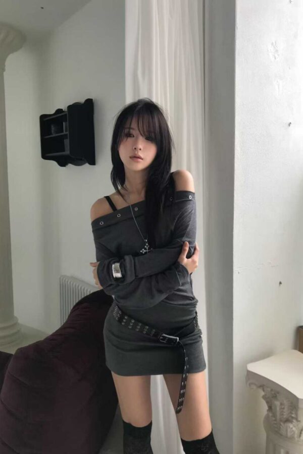 鉚釘露肩性感連洋裝