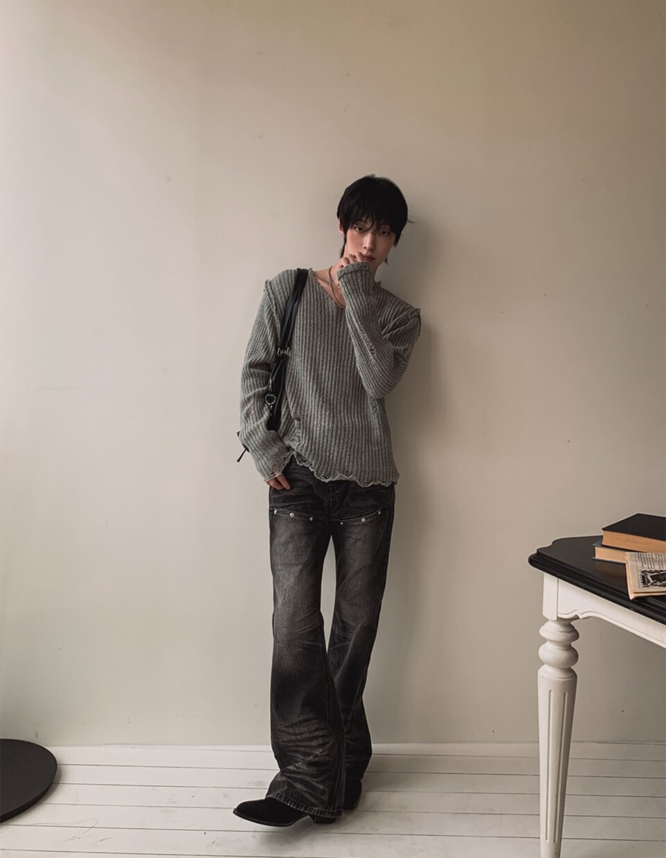 复古铆钉微喇牛仔裤-1