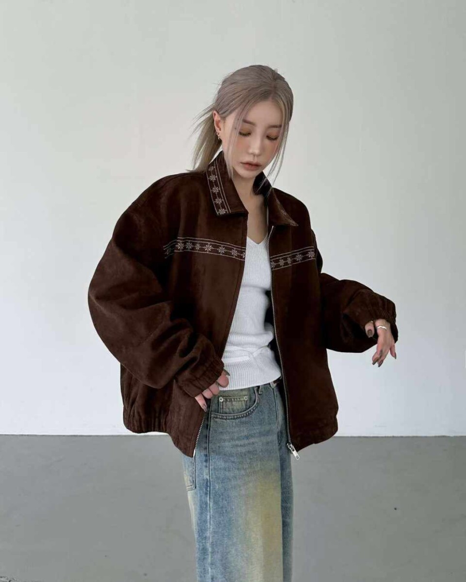 麂皮絨刺繡翻領短款夾克-4