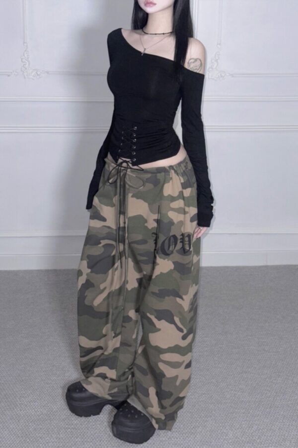 斜領露肩綁帶馬甲式T恤