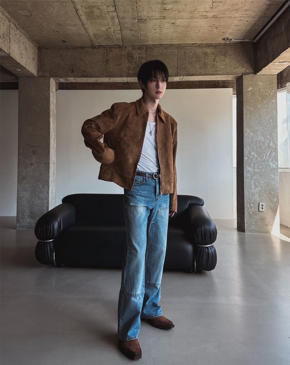 短款袖口拉鍊翻領麂皮絨夾克