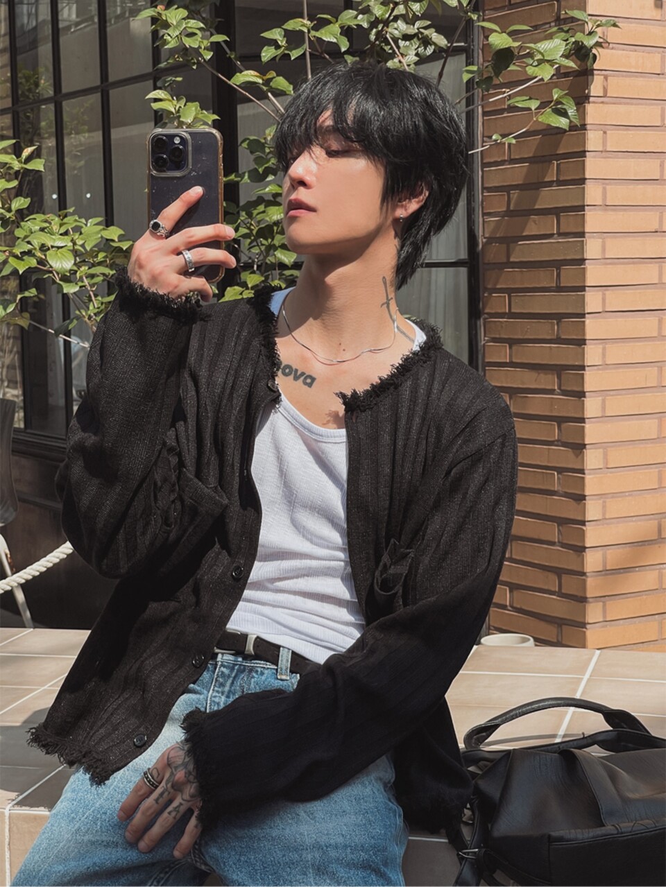 毛邊坑條圓領針織開衫-1