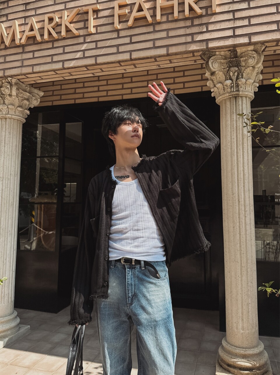 毛邊坑條圓領針織開衫