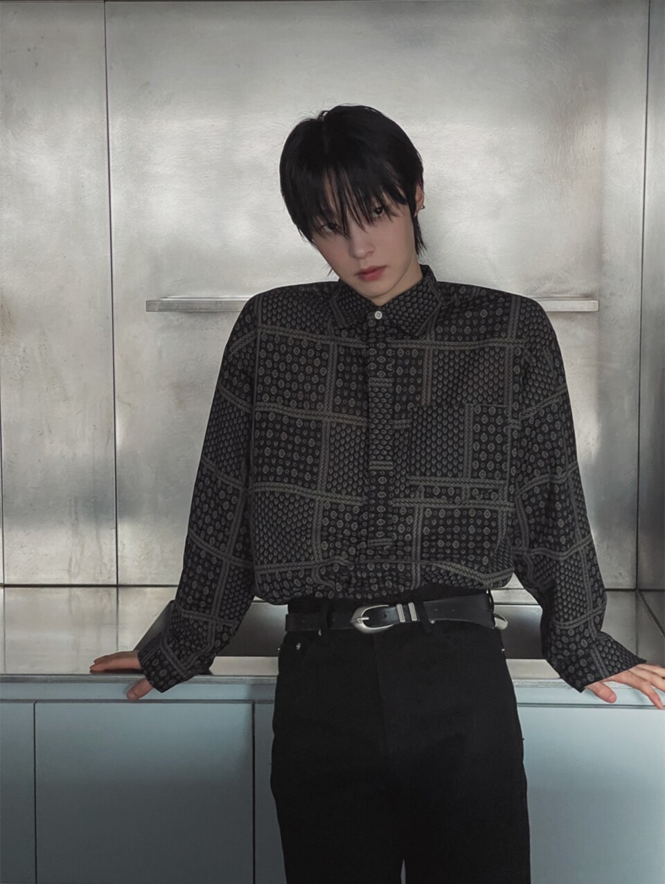 設計款腰果花領帶襯衫