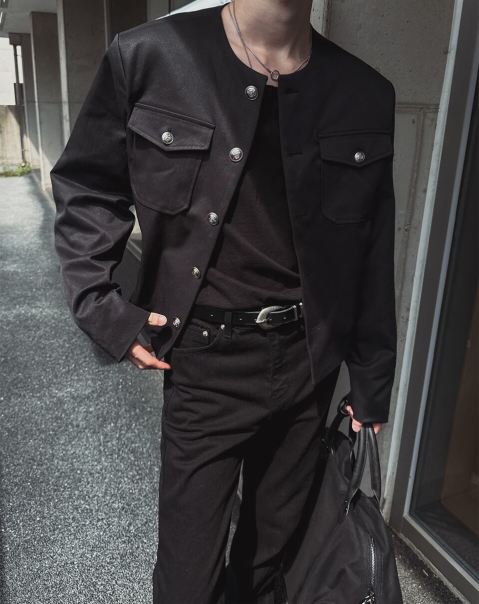 圓領口袋排扣設計短款外套-4