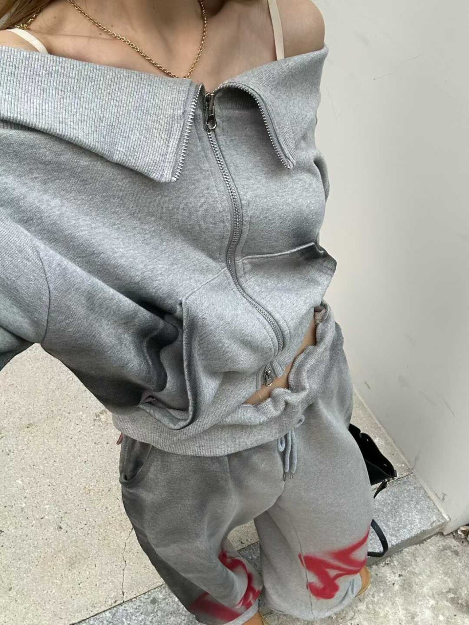 露肩漸層短款拉鍊外套-6