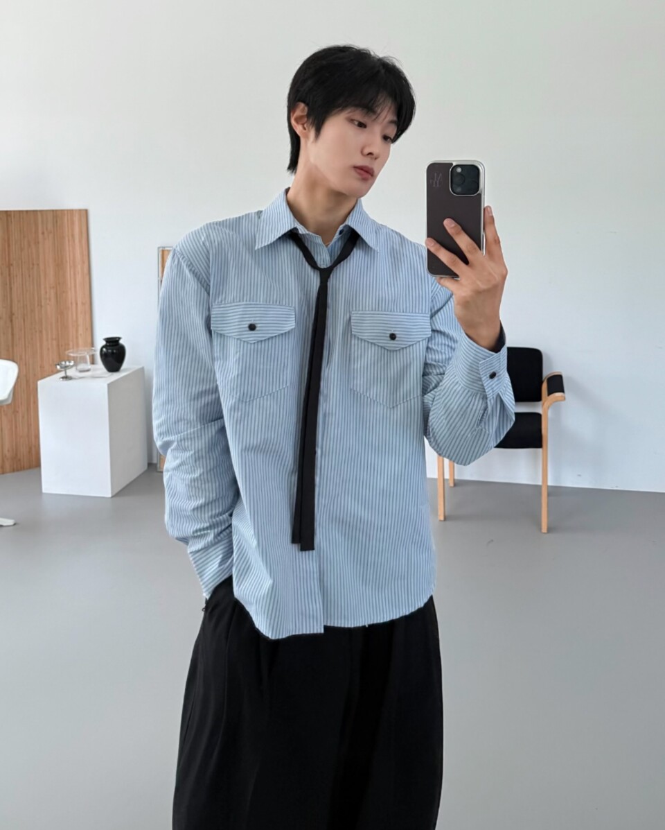 雙口袋條紋襯衫