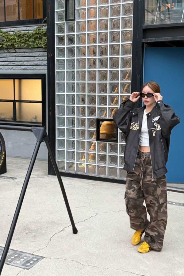 帥氣塗鴉字樣賽車風外套-1