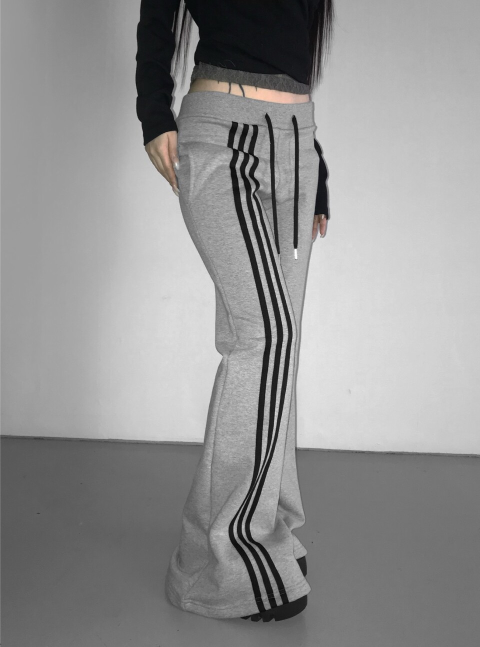 修身側邊線微喇運動褲-5