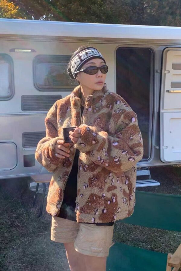 羊羔毛迷彩外套