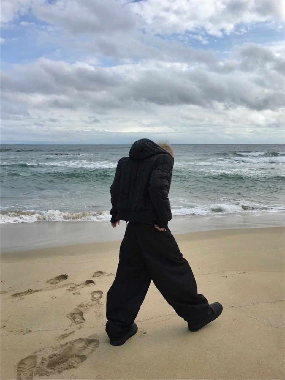 短款壓紋輕薄鴨絨外套-3