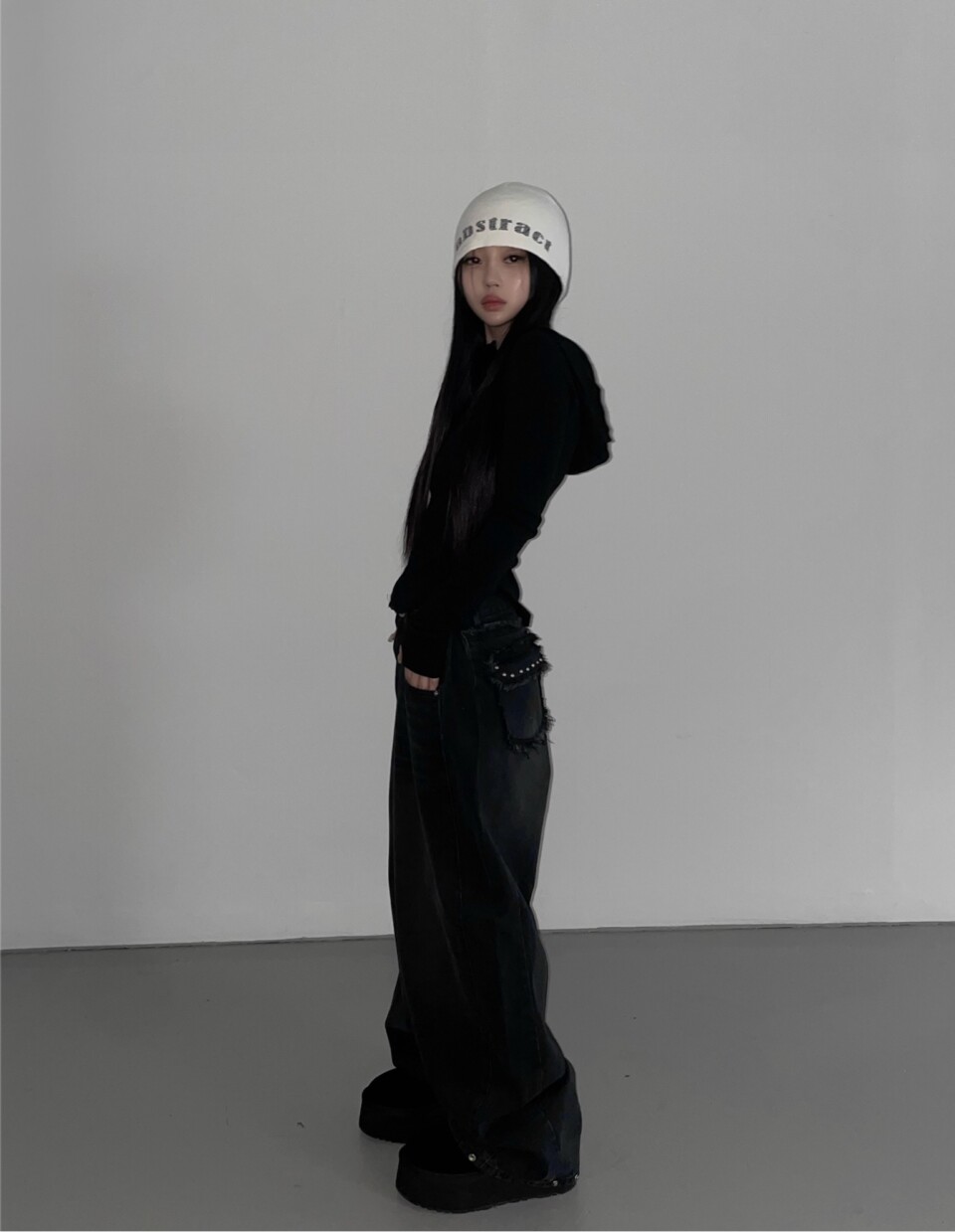 鉚釘流蘇寬版牛仔褲:圖片 3