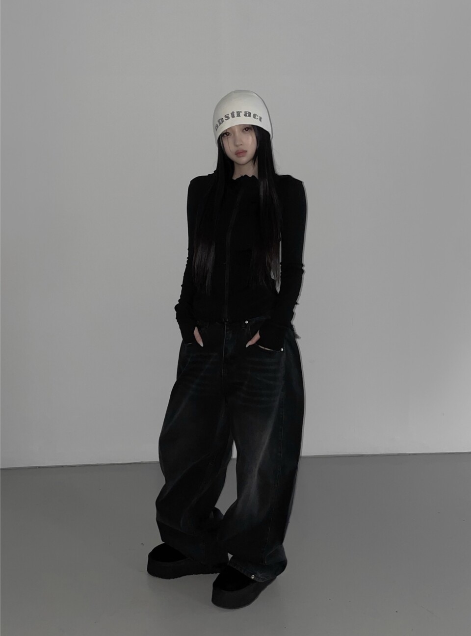 鉚釘流蘇寬版牛仔褲