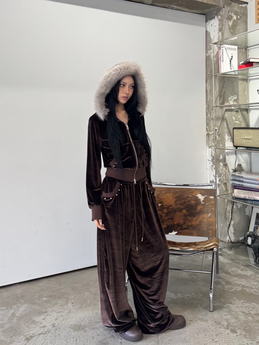 絲絨鉚釘毛領連帽套裝-4