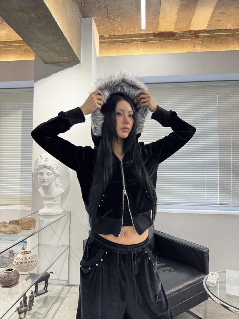 絲絨鉚釘毛領連帽套裝-2