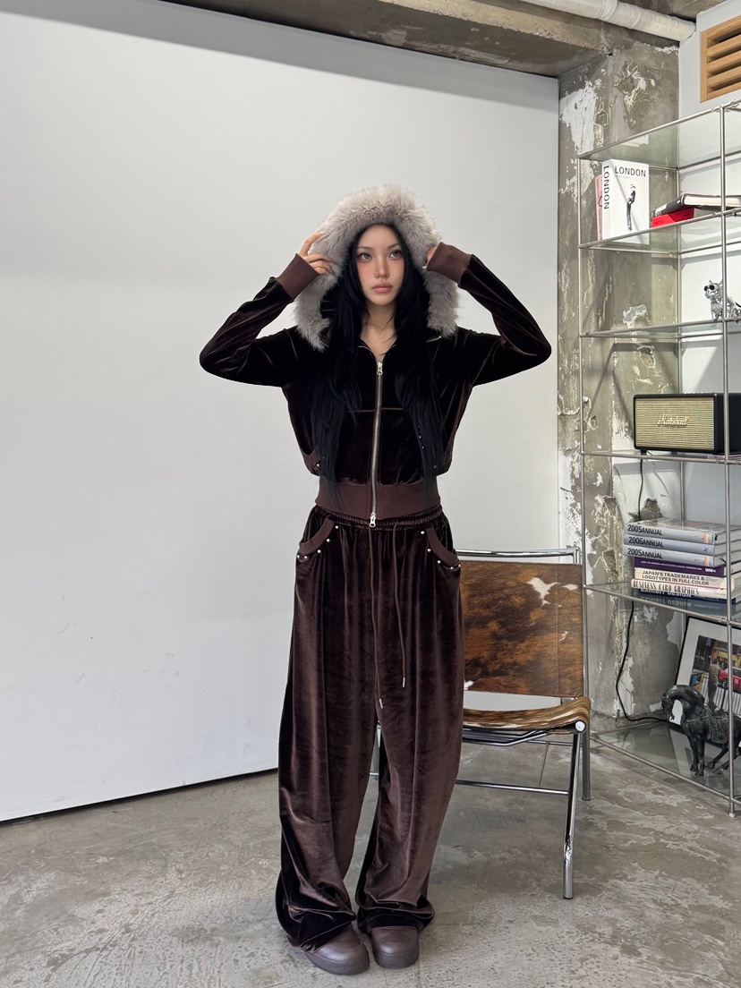 絲絨鉚釘毛領連帽套裝-3